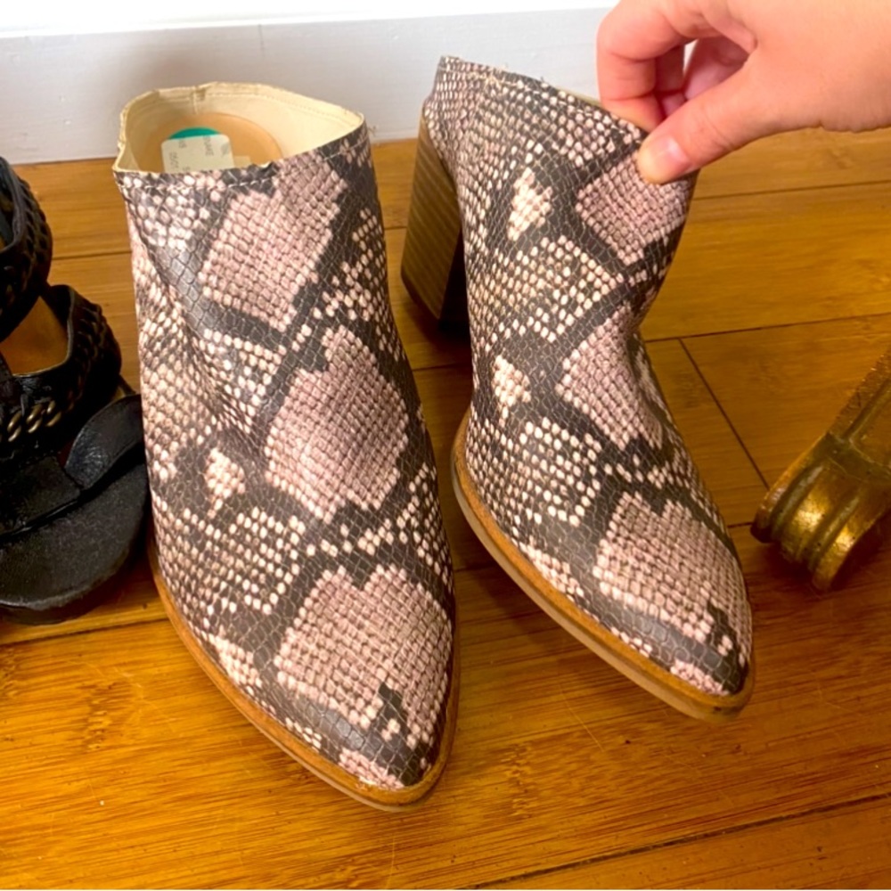 Dolce vita snakeskin block heel